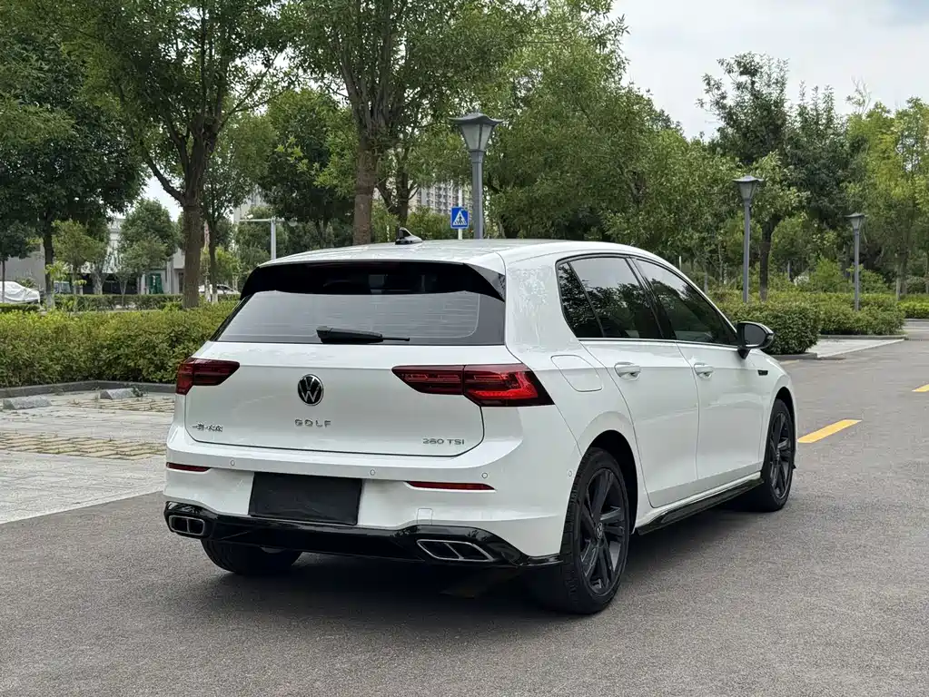 Volkswagen Golf 2022