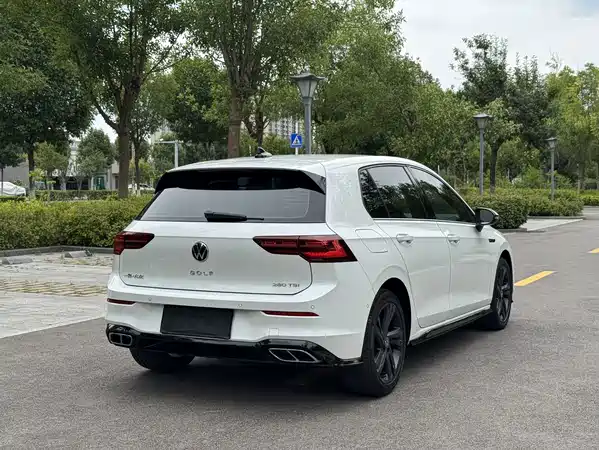 Volkswagen Golf 2022