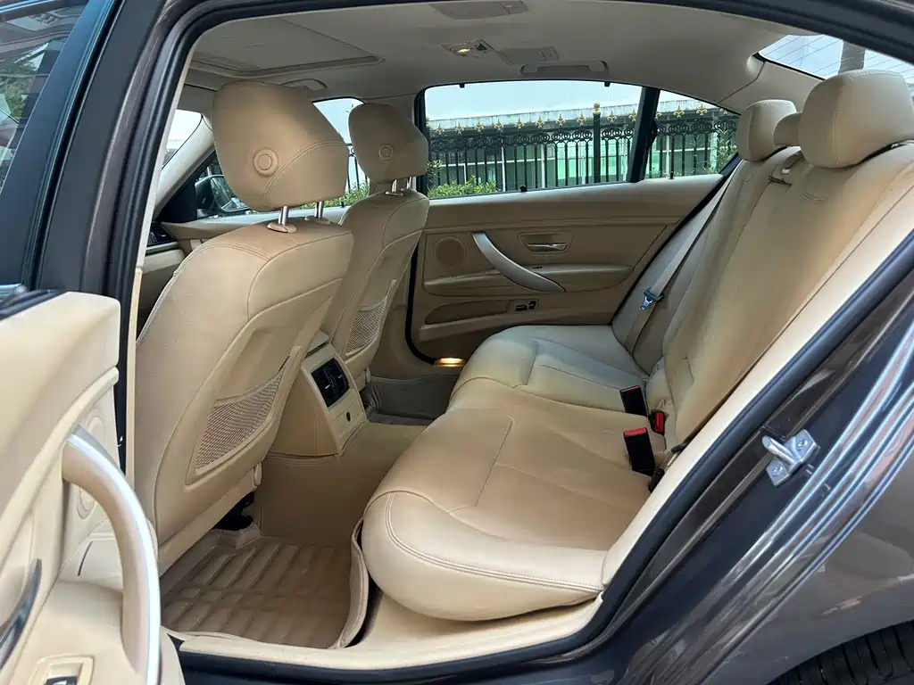 BMW 3 Series 2014 — фото 11