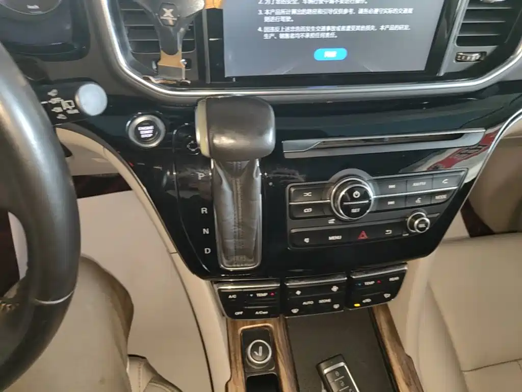 GAC Motor Trumpchi M8 2019 — фото 14