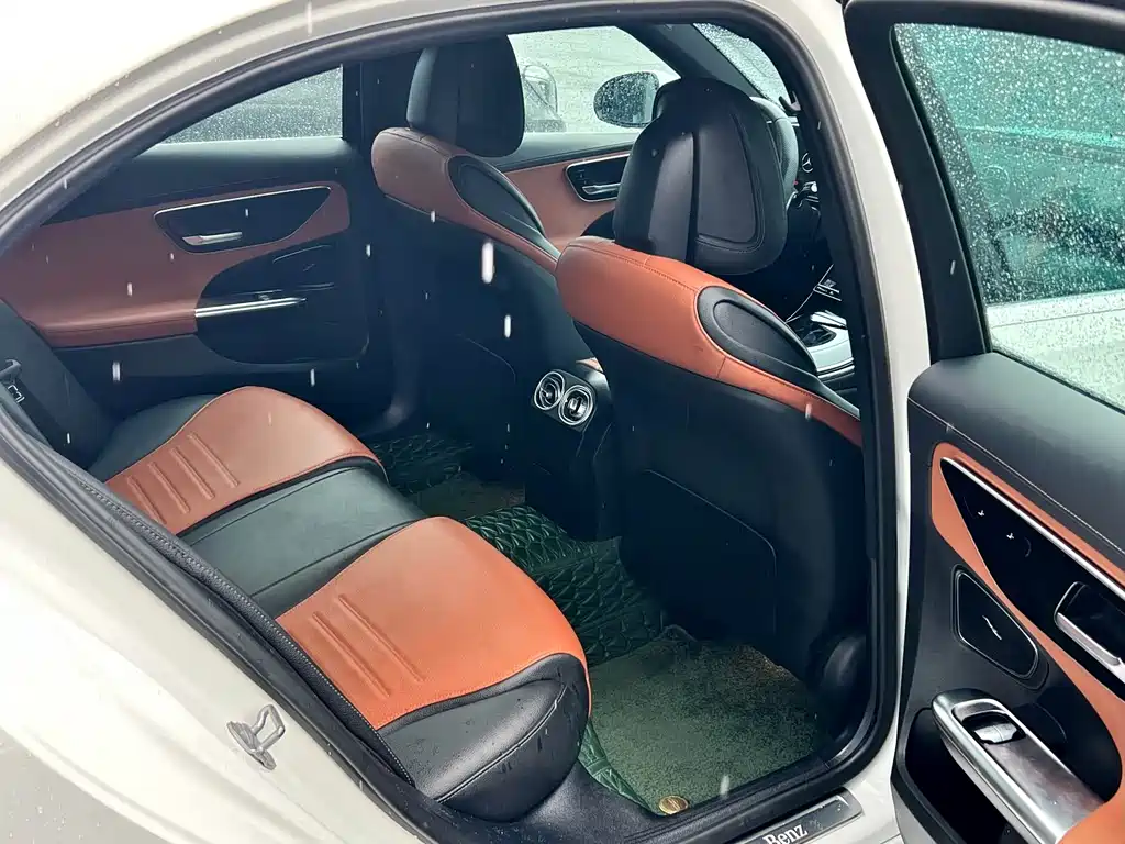 Mercedes-Benz C-Class 2022 — фото 8