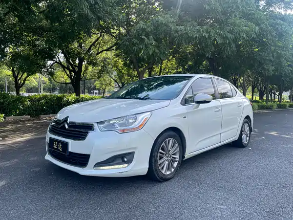 Citroën C4L 2015