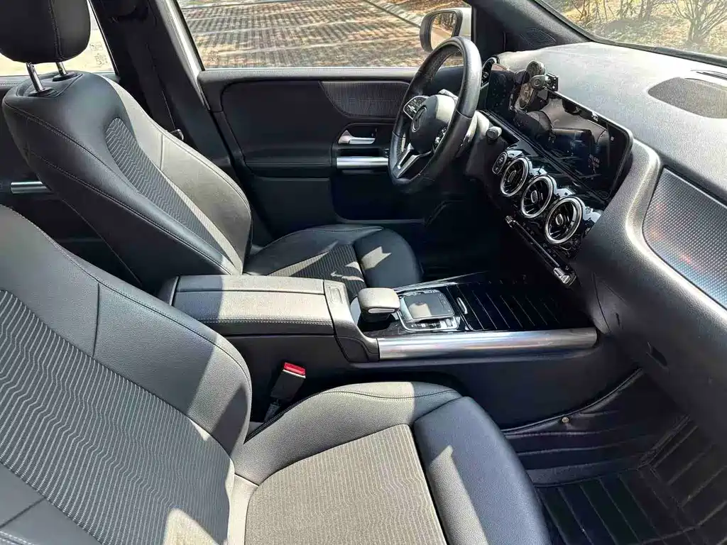 Mercedes-Benz B-Class 2020 — фото 4