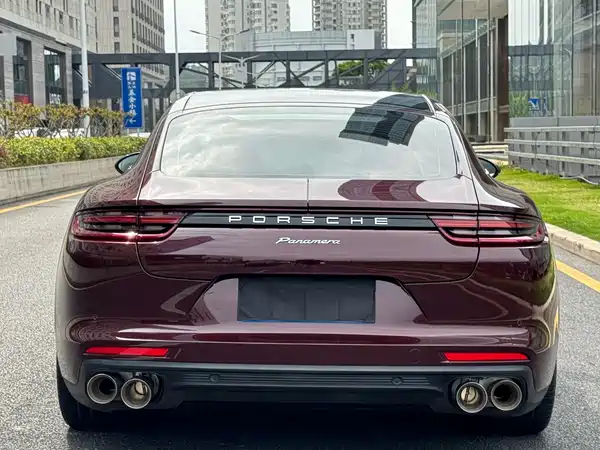 Porsche Panamera 2019