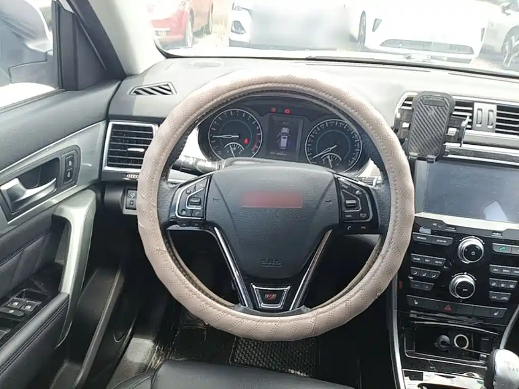 Haval H2 2015 — фото 11