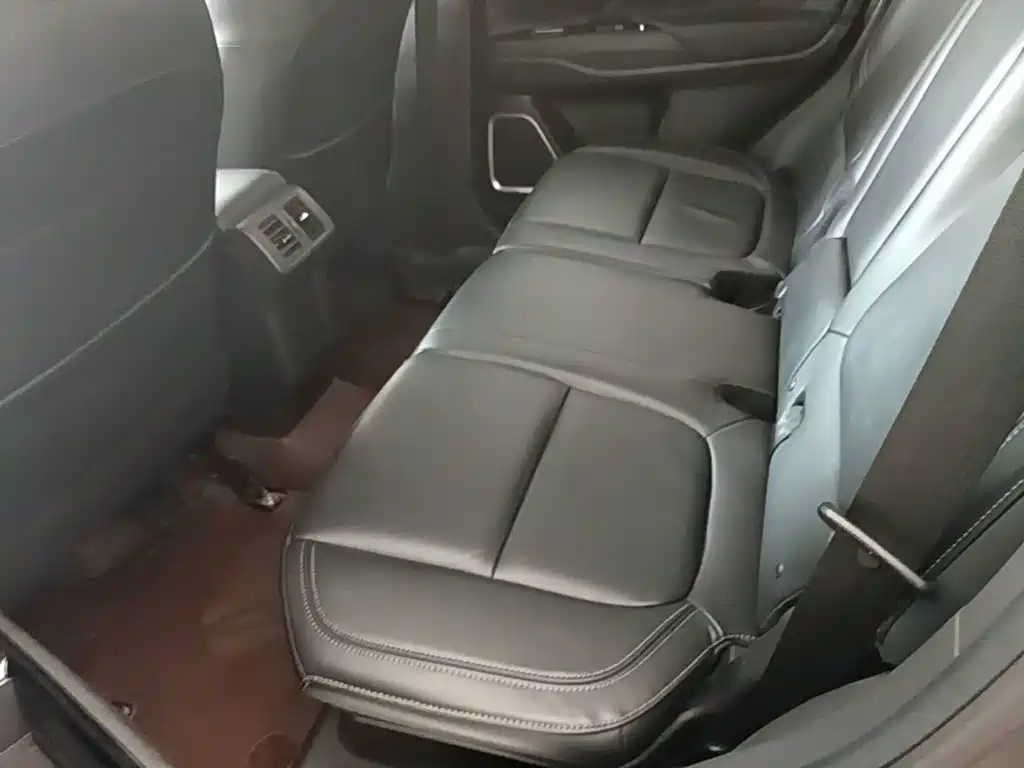 Mitsubishi Outlander 2020 — фото 17