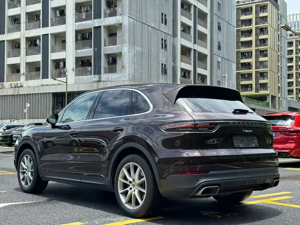 Porsche Cayenne 2019 — фото 7