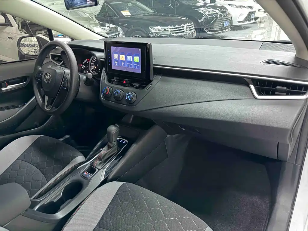 Toyota Corolla 2022 — фото 18