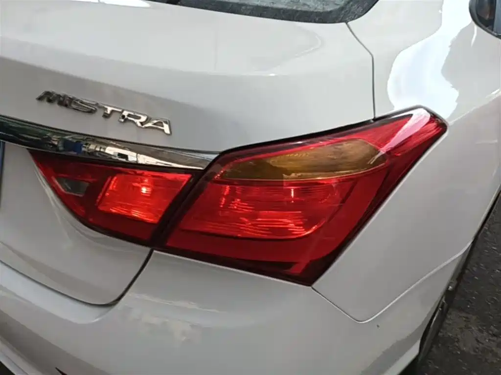 Hyundai Mistra 2017 — фото 8