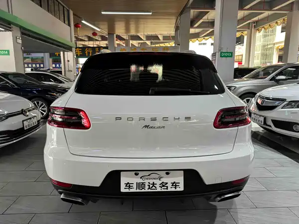 Porsche Macan 2014