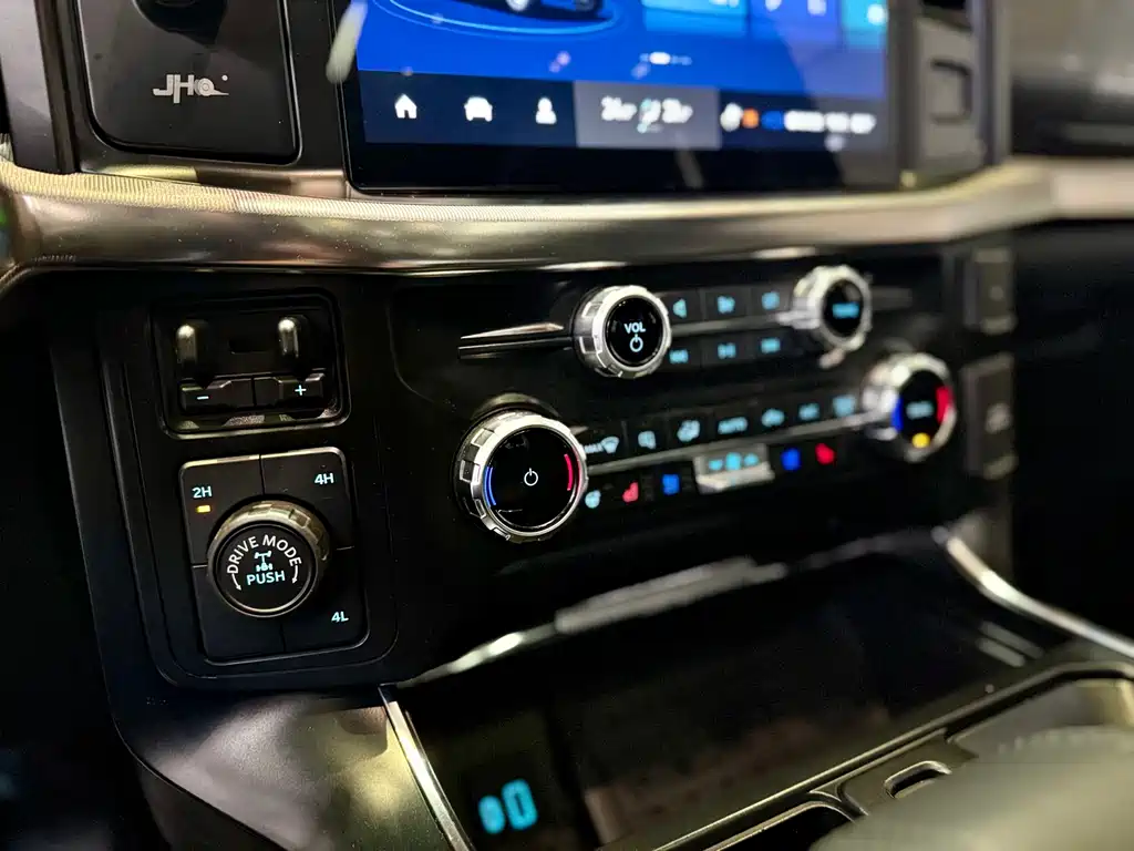 Ford F-150 Raptor 2023 — фото 10
