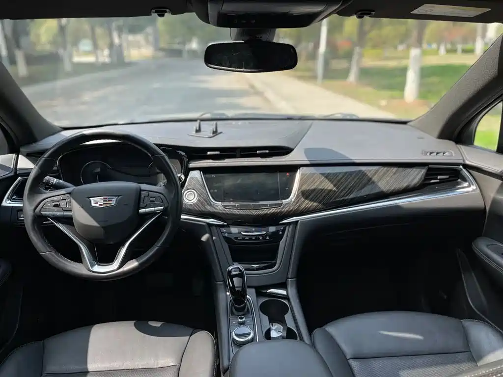 Cadillac XT6 2021 — фото 13