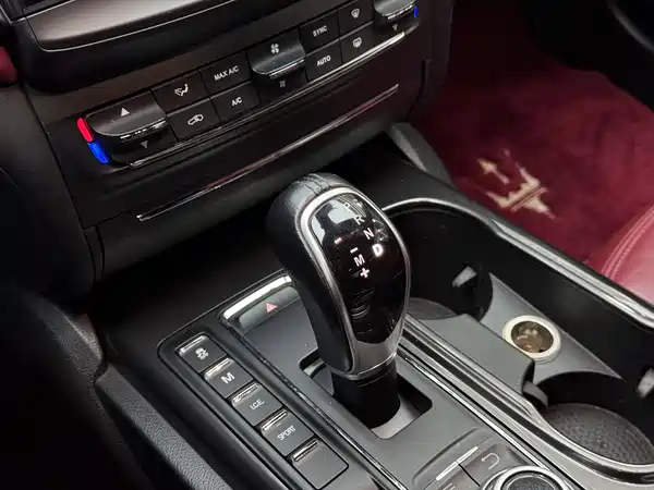 Maserati Ghibli 2017