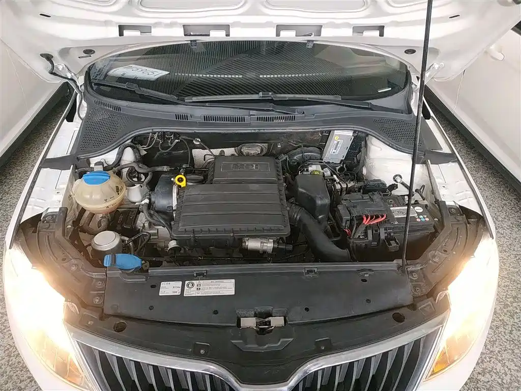Skoda Rapid Spaceback 2019 — фото 16