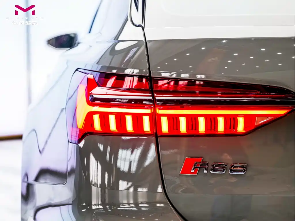 Audi RS 6 2021 — фото 6