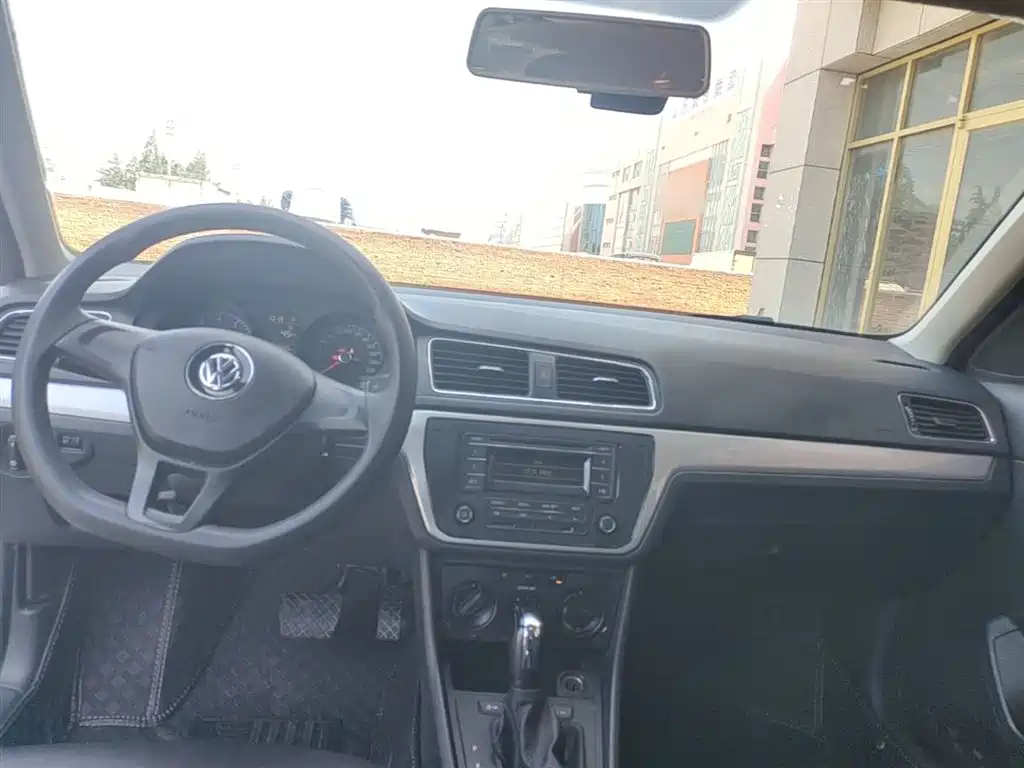 Volkswagen Gran Lavida 2017 — фото 10