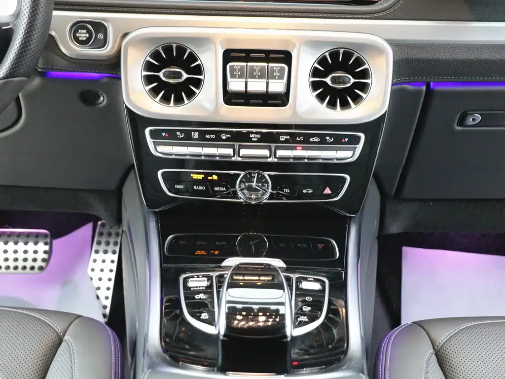 Mercedes-Benz G-Class 2023 — фото 21