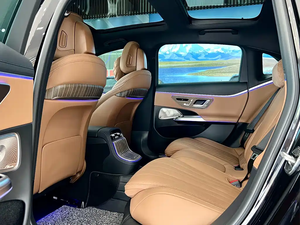 Mercedes-Benz E-Class 2026 — фото 10