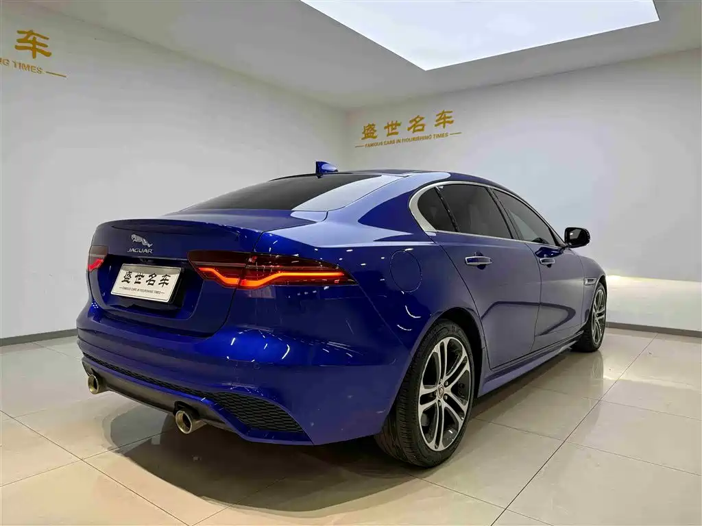 Jaguar XEL 2020 — фото 17