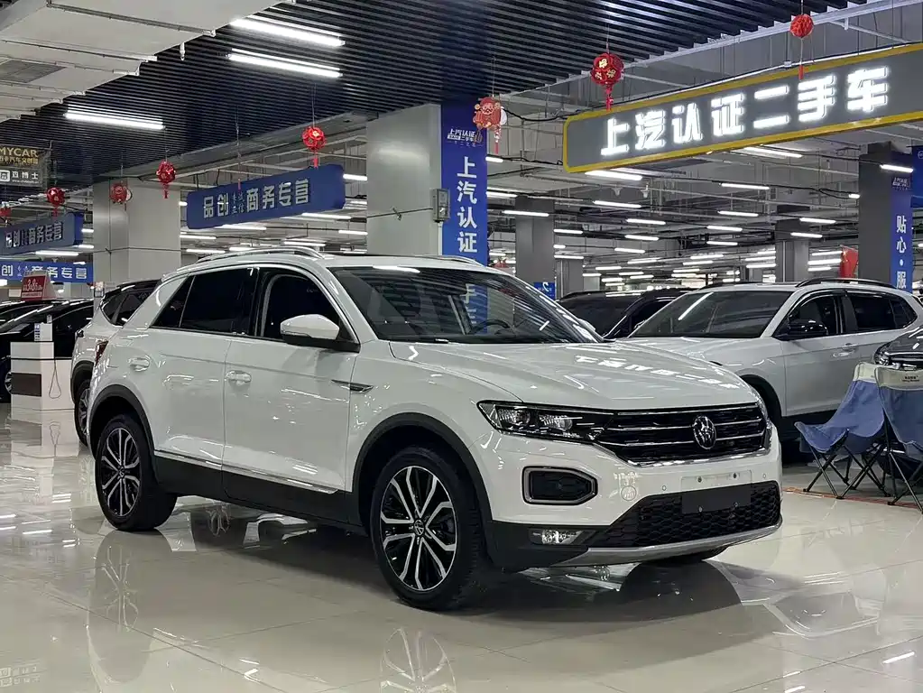 Volkswagen T-Roc 2023 — фото 3