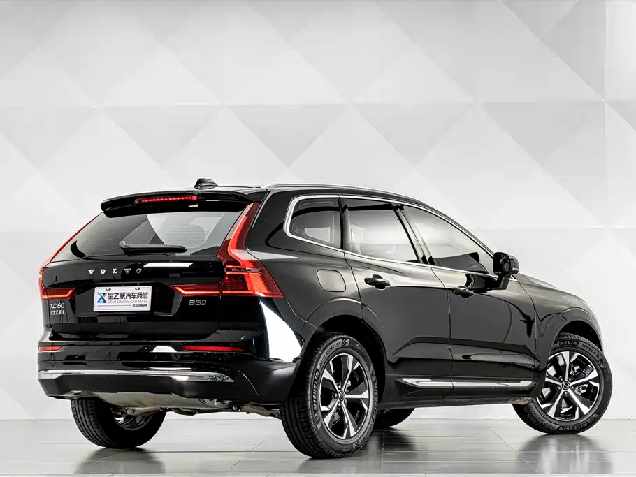 Volvo XC60 2026 — фото 7