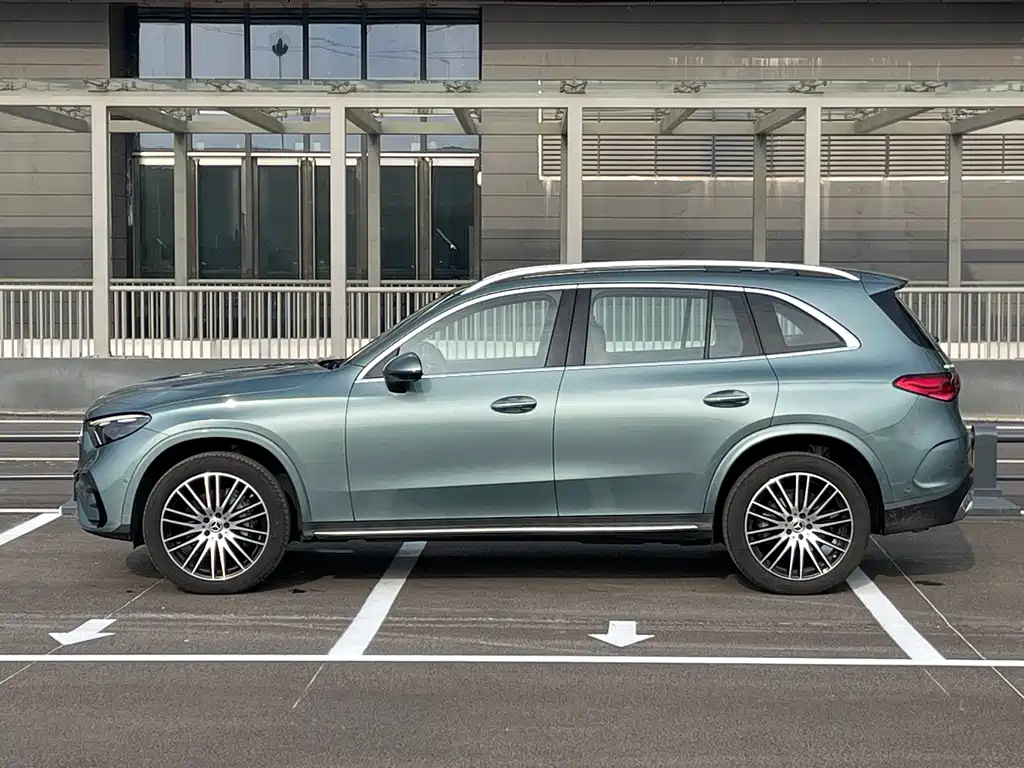Mercedes-Benz GLC 2024