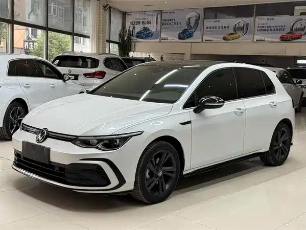 Volkswagen Golf 2022