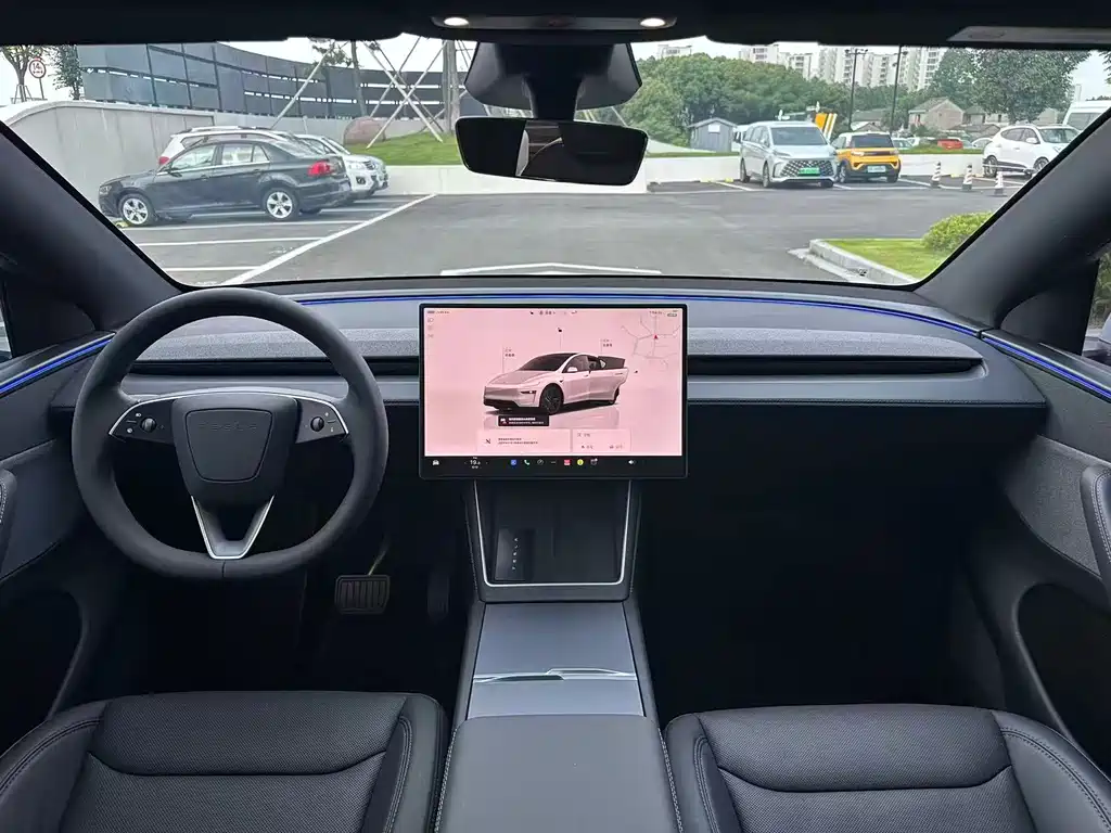 Tesla Model Y 2026
