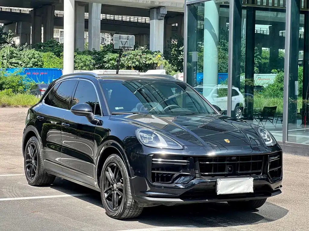 Porsche Cayenne 2022 — фото 2
