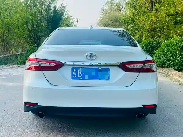 Toyota Camry 2021