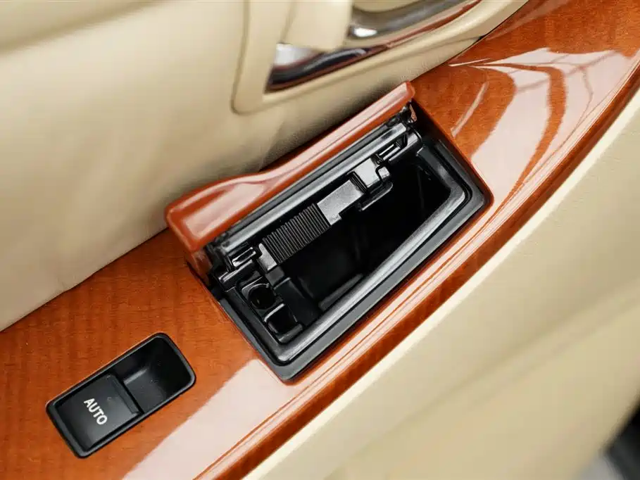 Toyota Crown 2007 — фото 11