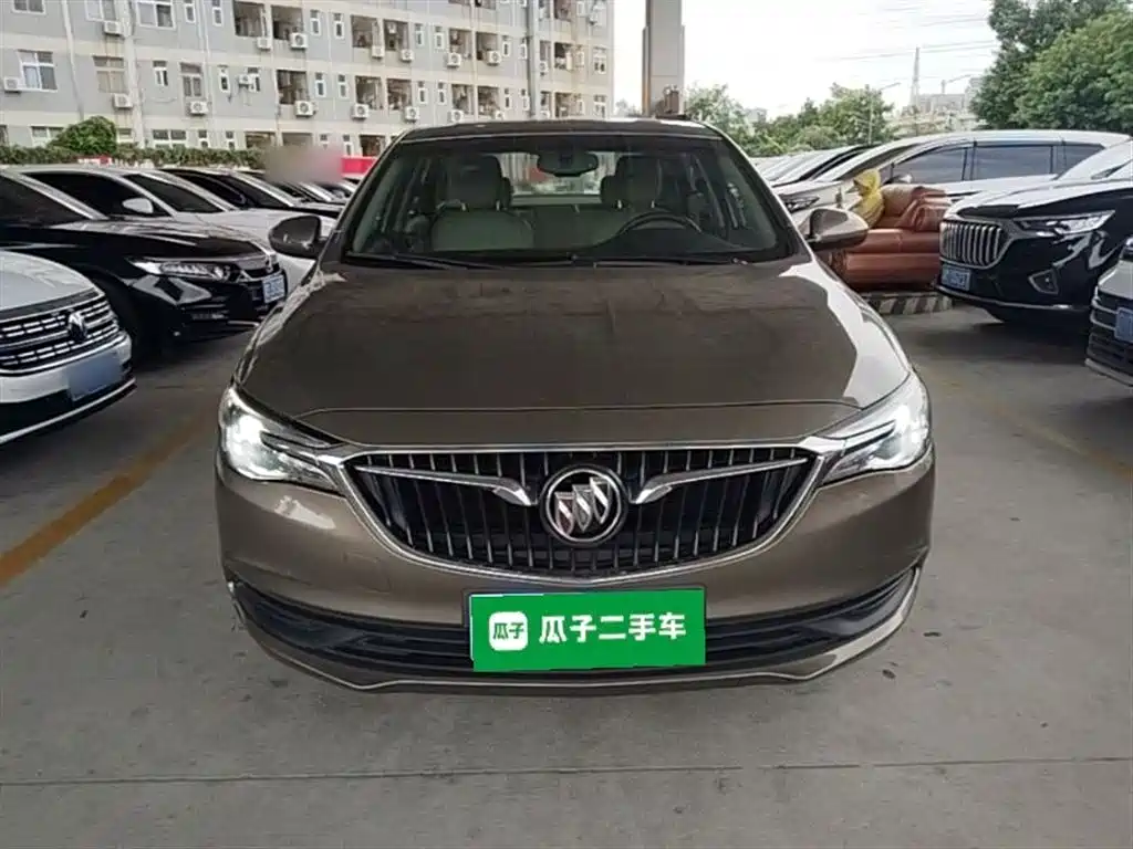 Buick Excelle 2019 — фото 3