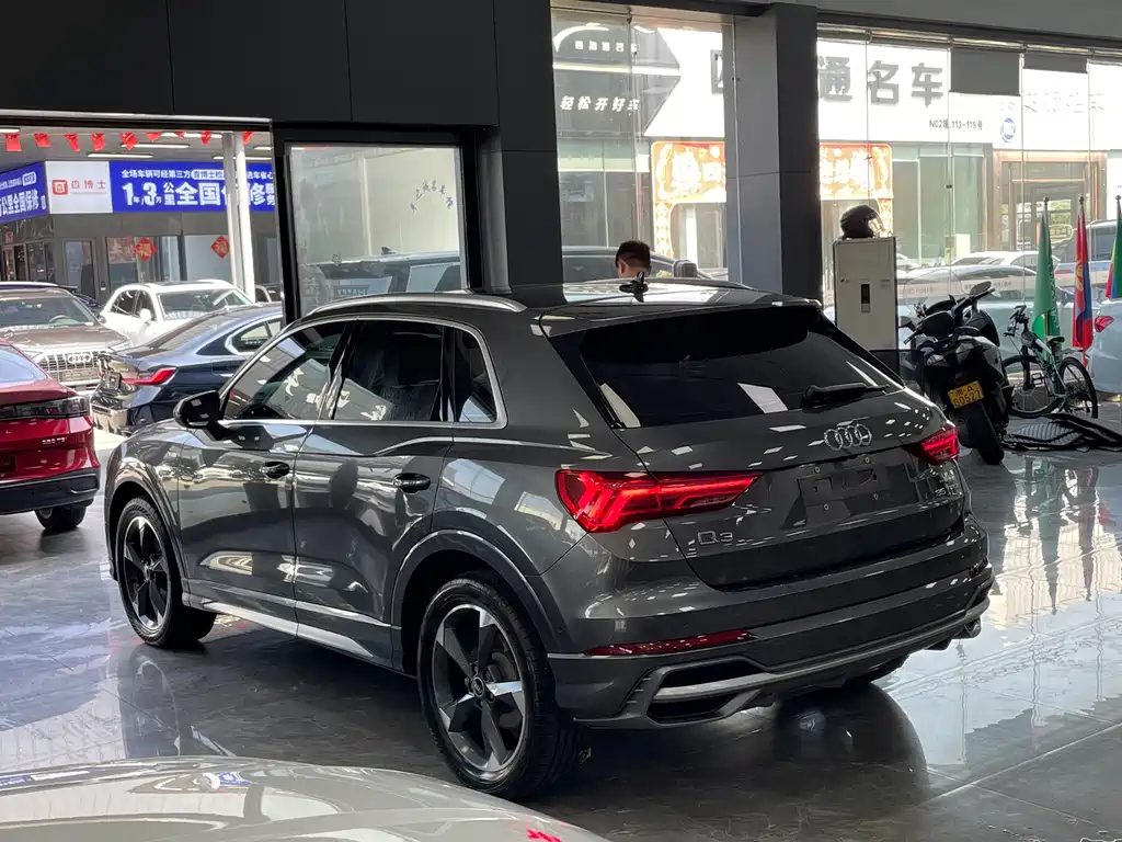 Audi Q3 2022 — фото 15