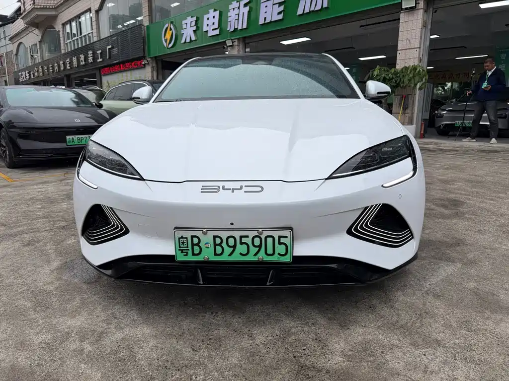 BYD Seal 2022 — фото 1