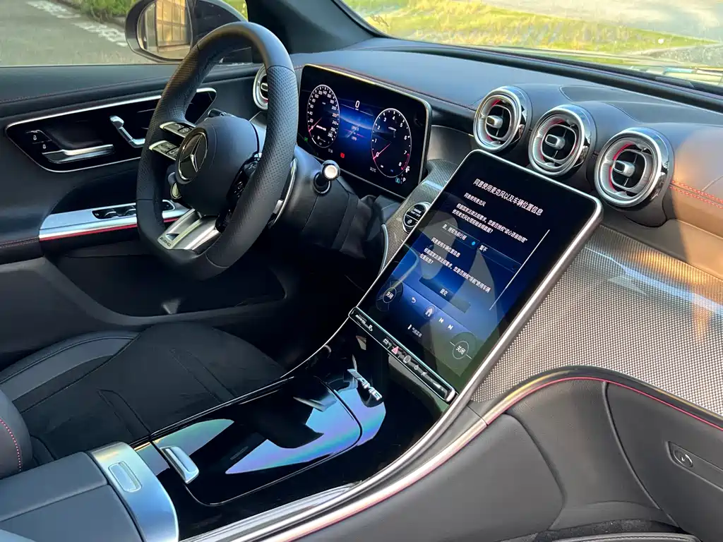 Mercedes-Benz GLC AMG 2026 — фото 10