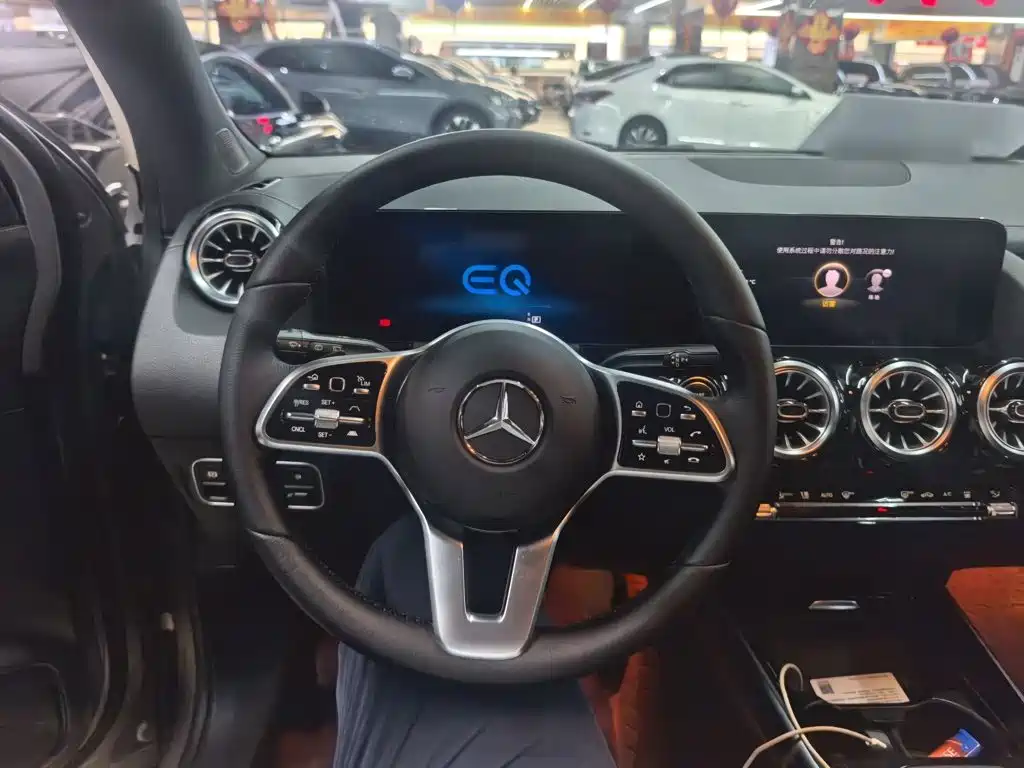 Mercedes-Benz EQA 2023