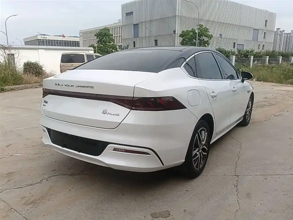 BYD Qin PLUS 2022 — фото 7