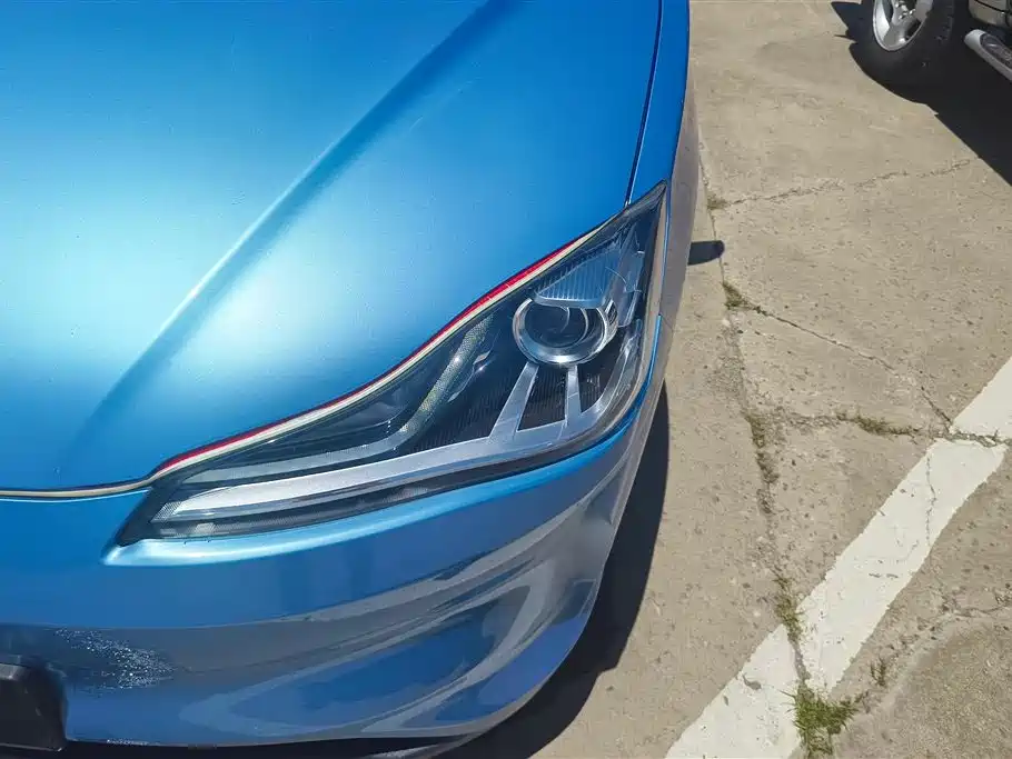 Neta V 2021