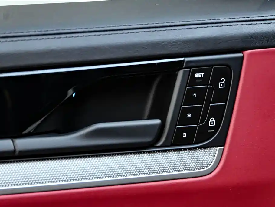 Porsche Cayenne 2024 — фото 19