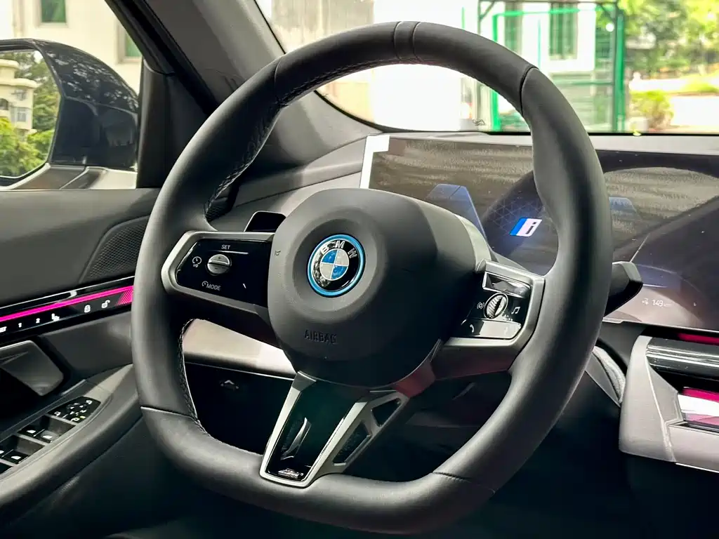 BMW i5 2025 — фото 5