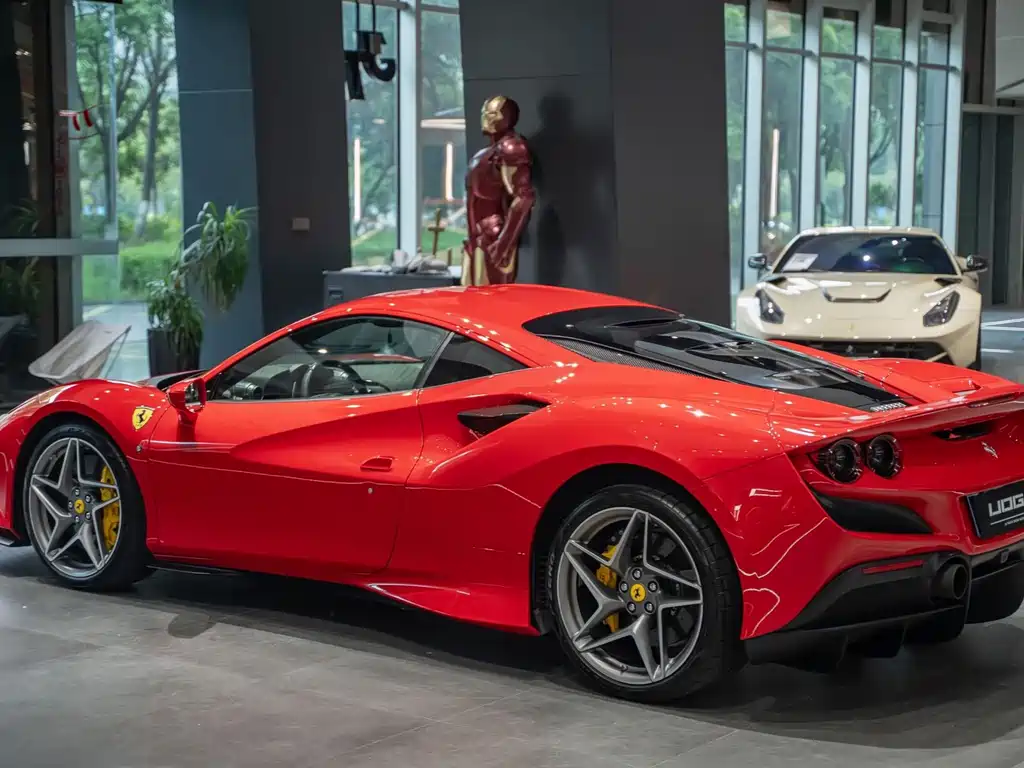 Ferrari F8 2022 — фото 8