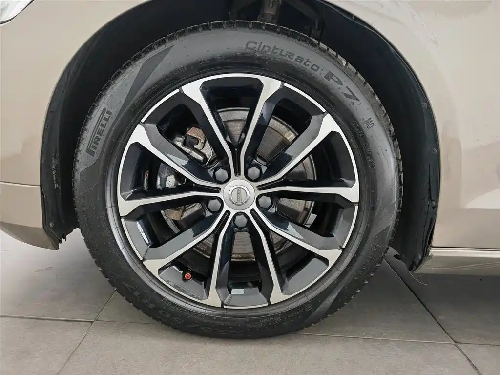 Volvo S60 2022 — фото 17