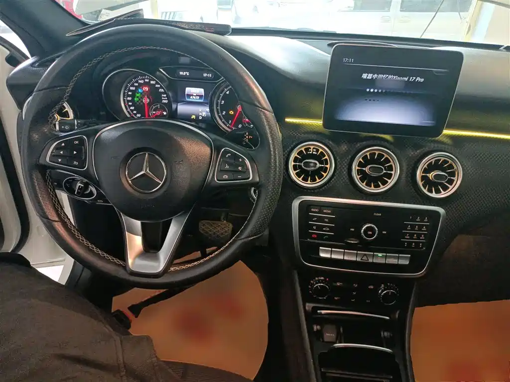 Mercedes-Benz A-Class 2018 — фото 10