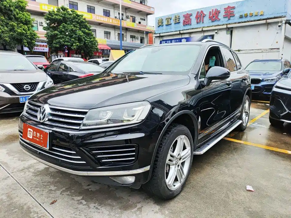 Volkswagen Touareg 2018 — фото 1