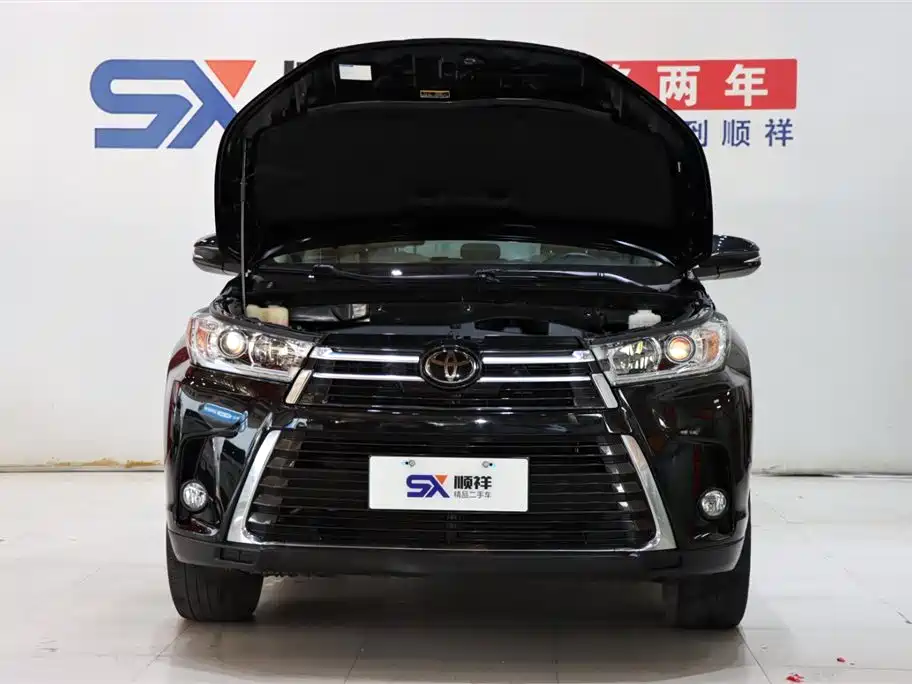 Toyota Highlander 2018 — фото 19