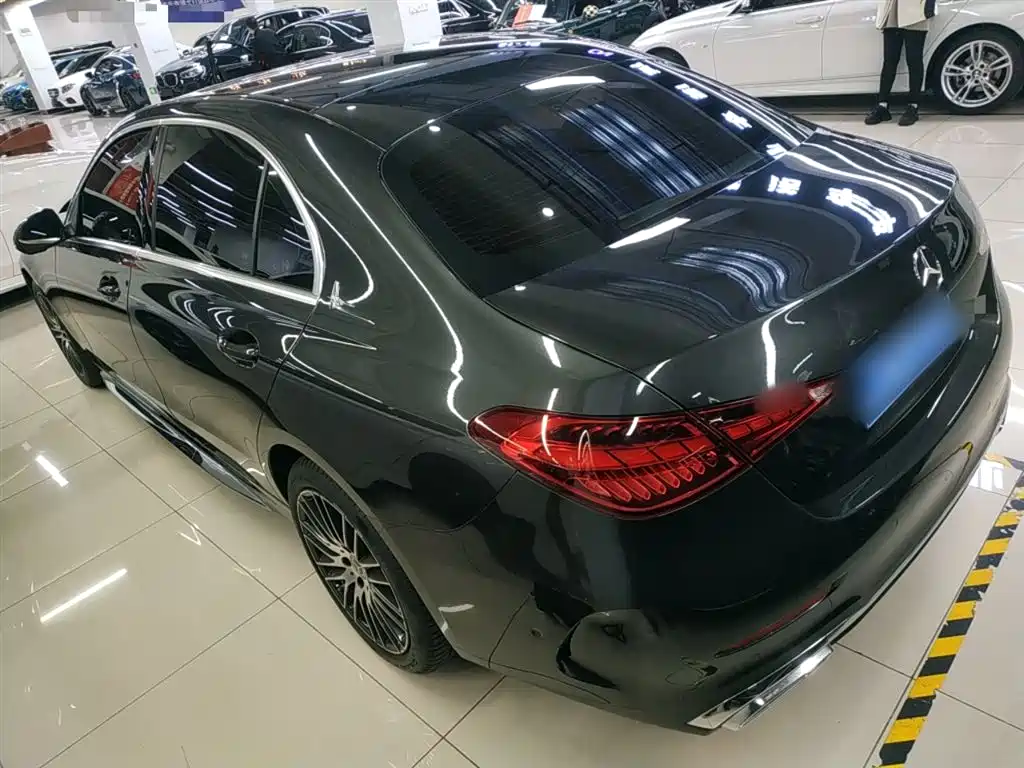 Mercedes-Benz C-Class 2023 — фото 23