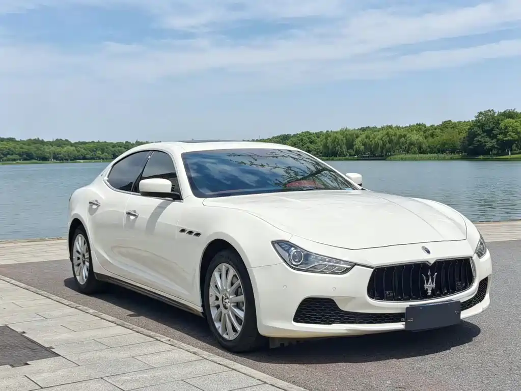 Maserati Ghibli 2016 — фото 1