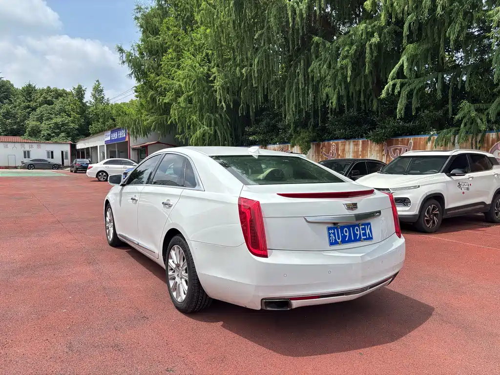 Cadillac XTS 2017 — фото 3