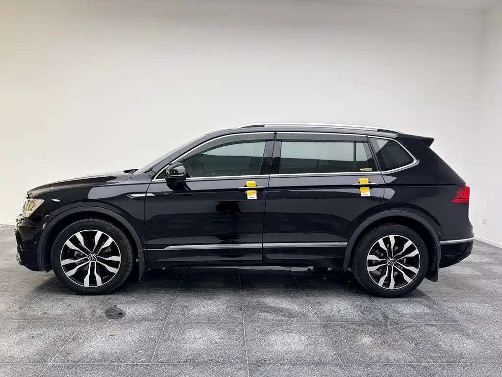 Volkswagen Tiguan L 2021 — фото 28