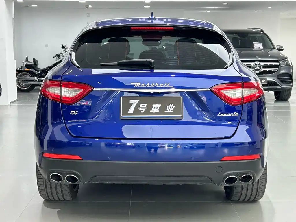 Maserati Levante 2018 — фото 16